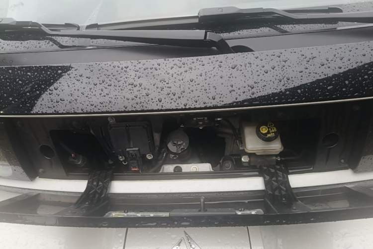 Used Baojun E300 2020 Plus Interstellar Future Edition Engine Bay
