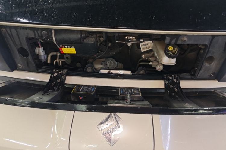 Used Baojun E300 2020 Plus Starry Intelligence Edition Engine Bay