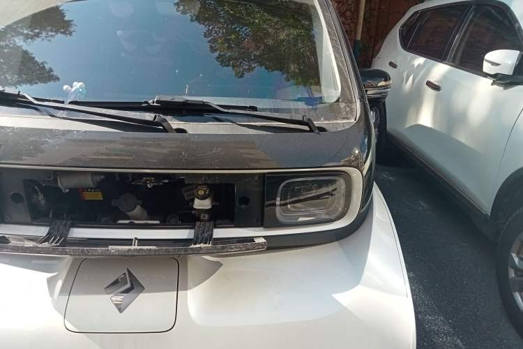 Used Baojun E300 2020 Plus Starry Intelligence Edition Engine Bay Left