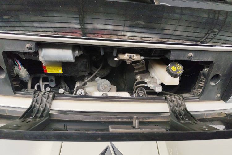Used Baojun E300 2020 Starry Intelligence Edition Engine Bay