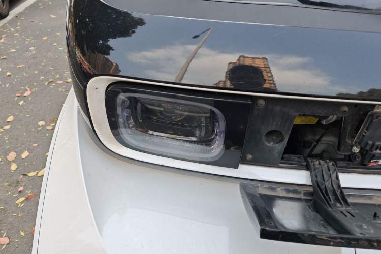 Used Baojun E300 2020 Starry Intelligence Edition Engine Bay Right