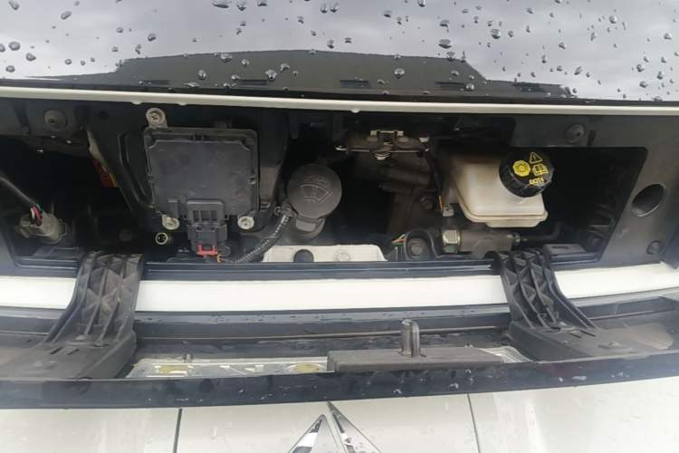 Used Baojun E300 2020 Interstellar Future Edition Engine Bay