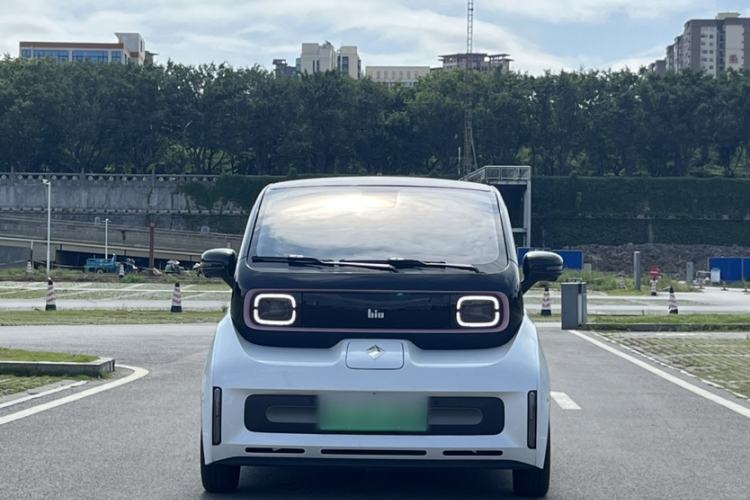 Used Baojun E300 2020 Interstellar Future Edition Exterior 1