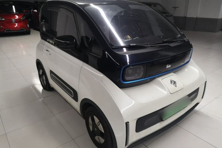 Used Baojun E300 2020 Starry Intelligence Edition Exterior 1