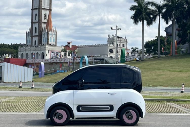 Used Baojun E300 2020 Interstellar Future Edition Exterior 2