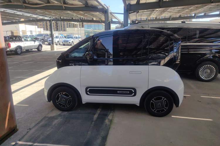 Used Baojun E300 2020 Starry Intelligence Edition Exterior 3