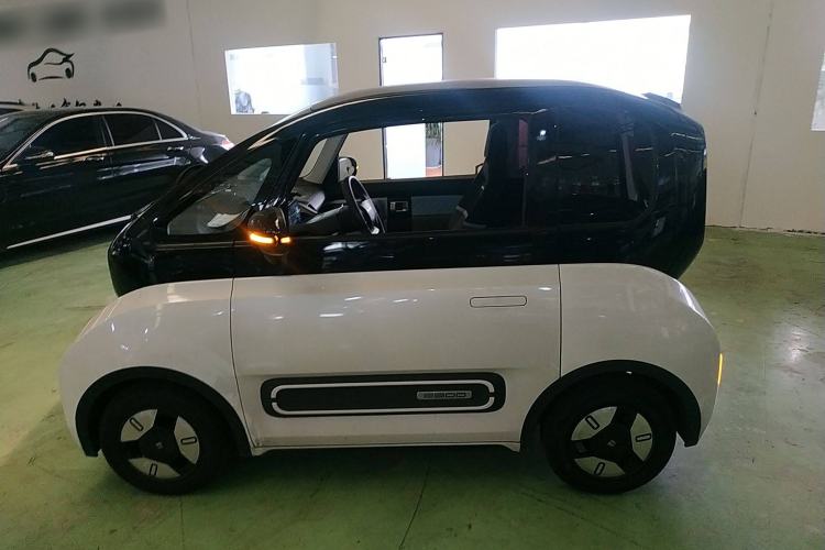 Used Baojun E300 2020 Star Travel Edition Exterior 3