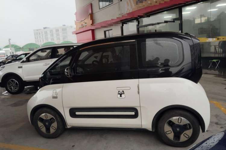 Used Baojun E300 2020 Plus Interstellar Smart Edition Exterior 3