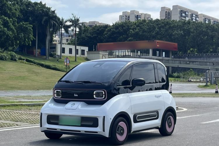 Used Baojun E300 2020 Interstellar Future Edition Exterior 4