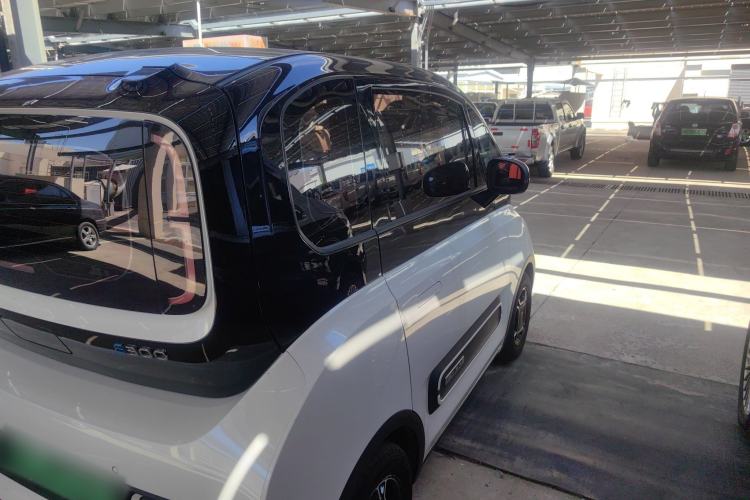 Used Baojun E300 2020 Starry Intelligence Edition Exterior 5