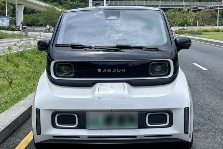 Used Baojun E300 2020 Plus Interstellar Future Edition Exterior 5