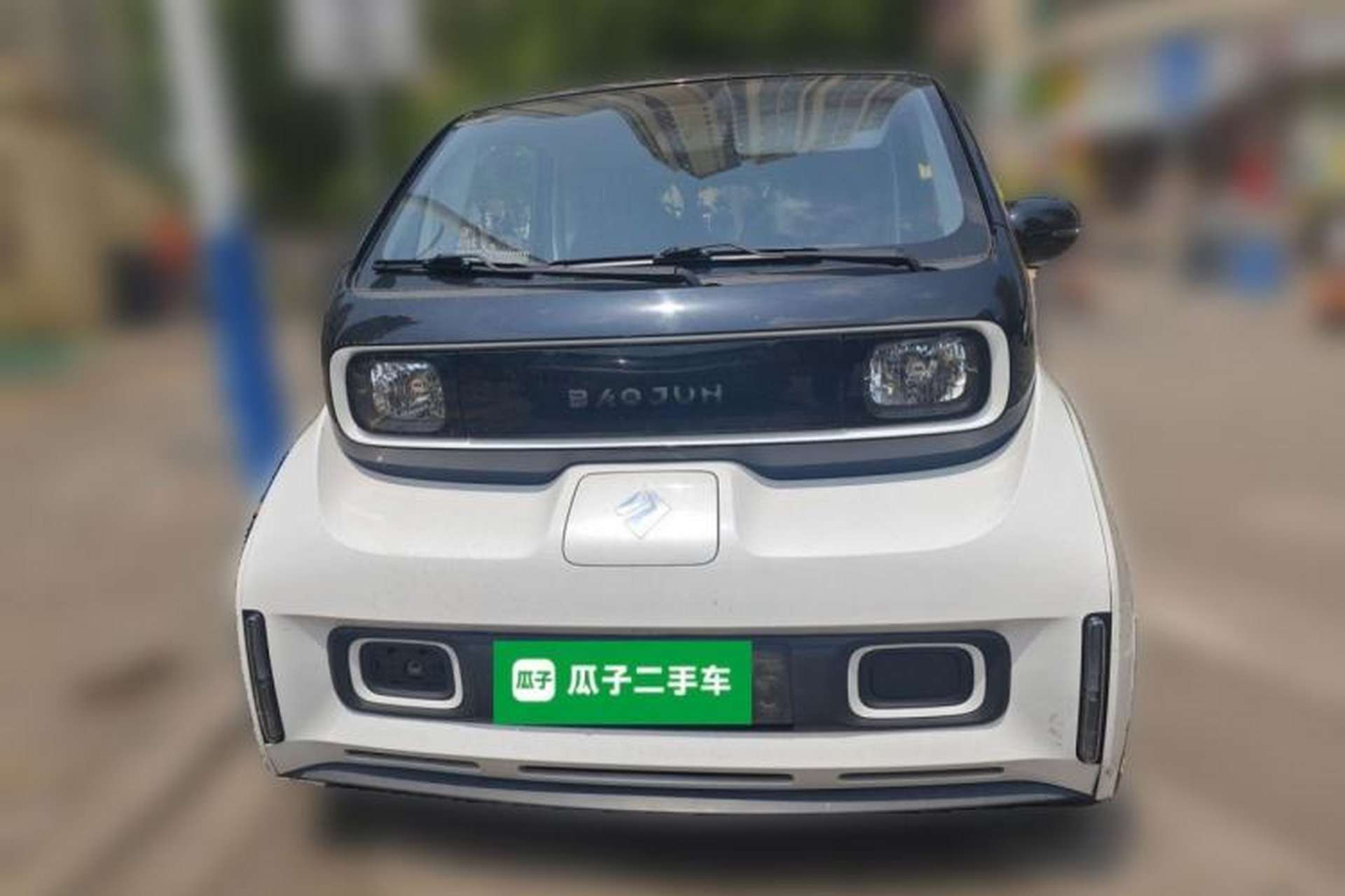 Used Baojun E300  Front