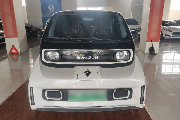 Used Baojun E300 2020 Plus Interstellar Smart Edition Front
