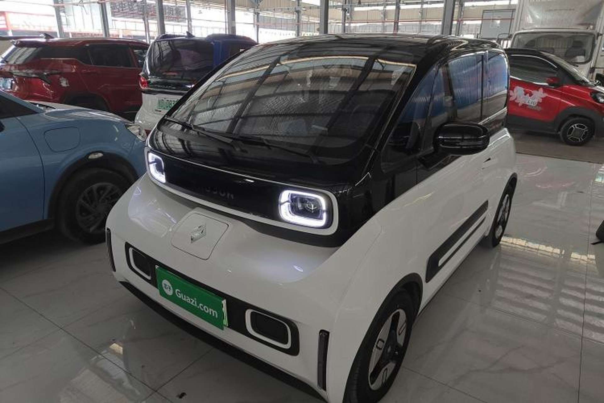 Used Baojun E300 2020 Plus Starry Intelligence Edition Front Left 45 Deg