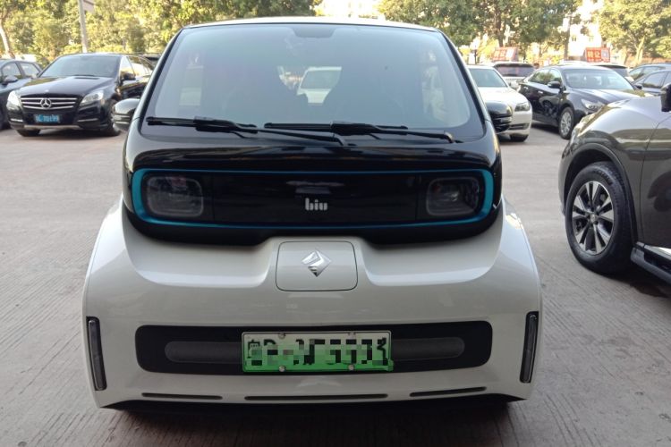 Used Baojun E300 2020 Starry Intelligence Edition Front
