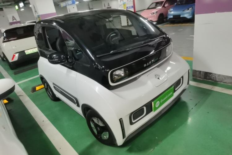 Used Baojun E300 2020 Star Travel Edition Front Right 45 Deg