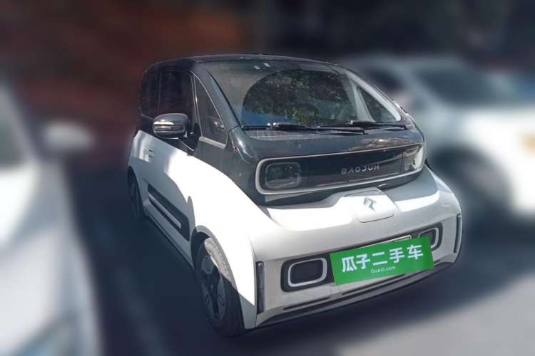 Used Baojun E300 2020 Plus Starry Intelligence Edition Front Right 45 Deg