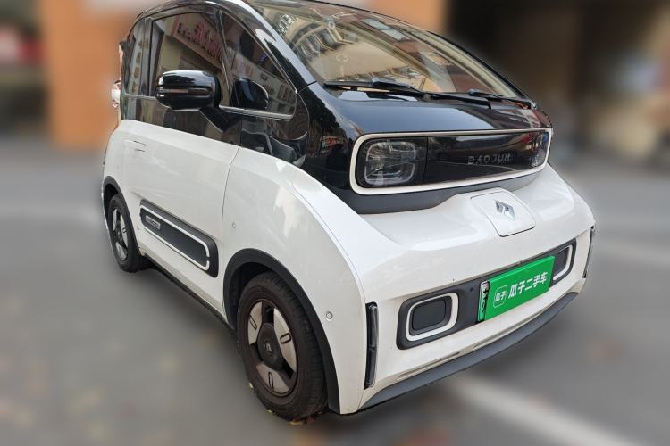 Used Baojun E300 2020 Starry Intelligence Edition Front Right 45 Deg
