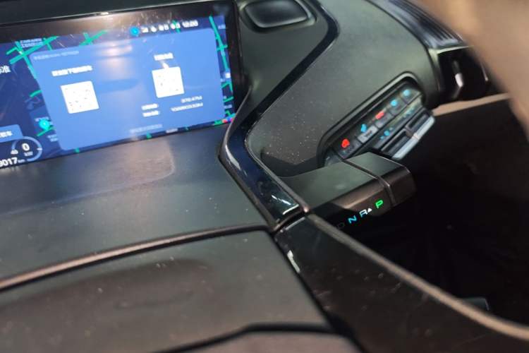 Used Baojun E300 2020 Plus Starry Intelligence Edition Gear Lever