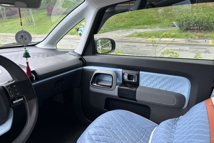 Used Baojun E300 2020 Plus Interstellar Future Edition Interior 2