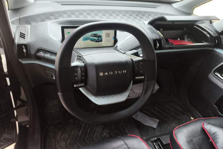 Used Baojun E300 2020 Plus Interstellar Smart Edition Interior 2