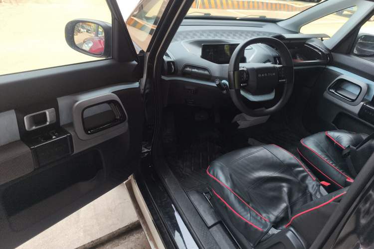 Used Baojun E300 2020 Plus Interstellar Smart Edition Interior 3