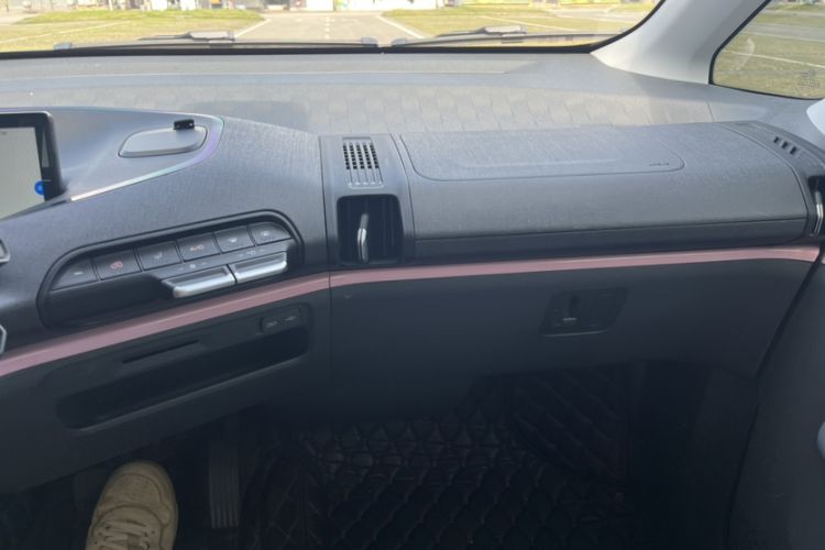 Used Baojun E300 2020 Interstellar Future Edition Interior 5