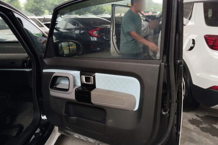 Used Baojun E300 2020 Plus Interstellar Smart Edition Interior 5