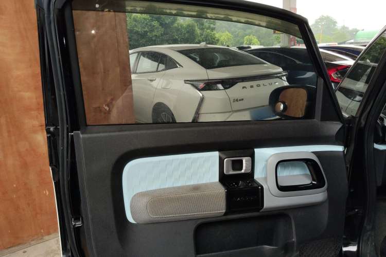 Used Baojun E300 2020 Plus Interstellar Smart Edition Interior 7