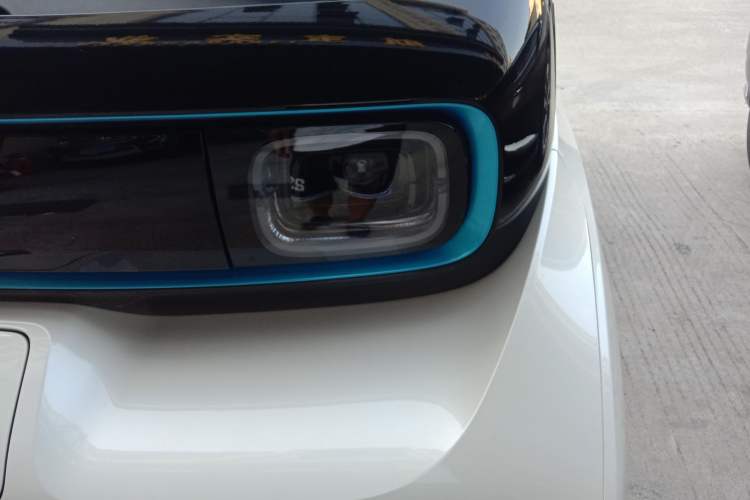 Used Baojun E300 2020 Starry Intelligence Edition Left Front Headlight