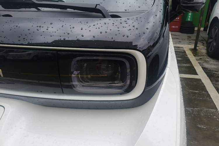 Used Baojun E300 2020 Interstellar Future Edition Left Front Headlight