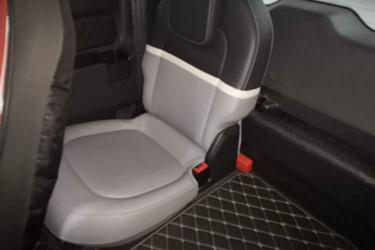 Used Baojun E300 2020 Starry Intelligence Edition Left Rear Seat