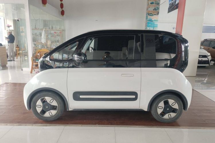 Used Baojun E300 2020 Plus Interstellar Smart Edition Left Side