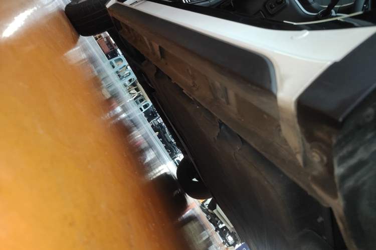 Used Baojun E300 2020 Starry Intelligence Edition Left Side Sill