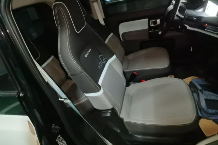 Used Baojun E300 2020 Star Travel Edition Right Front Seat