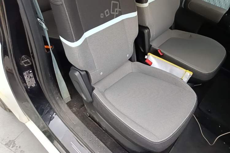 Used Baojun E300 2020 Plus Starry Intelligence Edition Right Front Seat