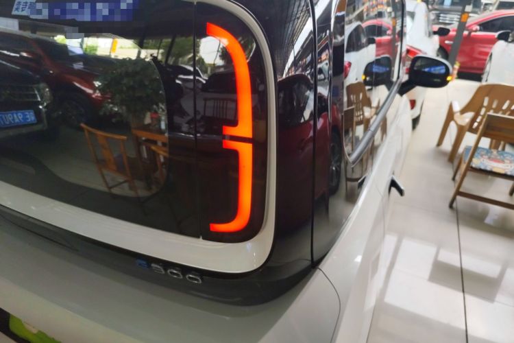 Used Baojun E300 2020 Starry Intelligence Edition Right Rear Taillight