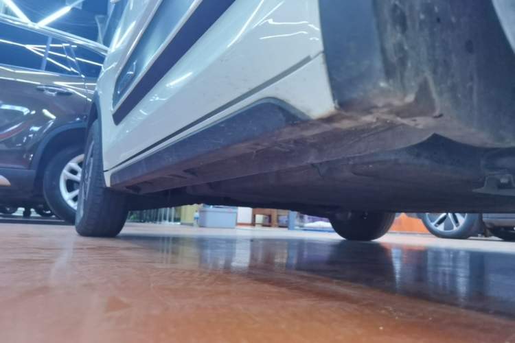 Used Baojun E300 2020 Starry Intelligence Edition Right Side Sill