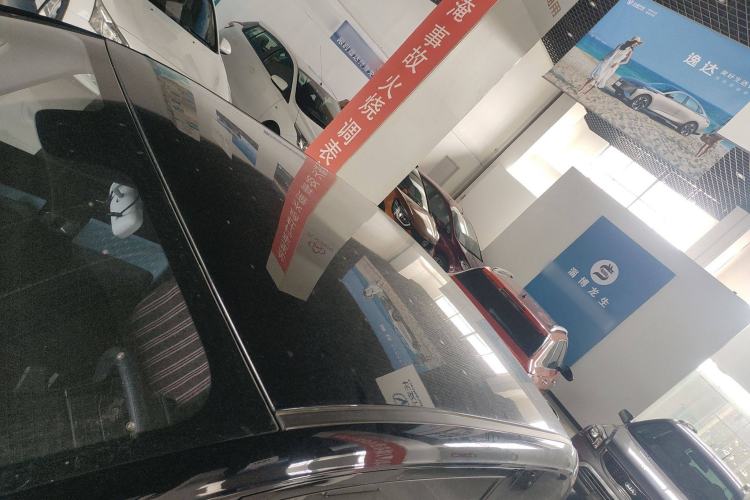 Used Baojun E300 2020 Plus Interstellar Smart Edition Roof