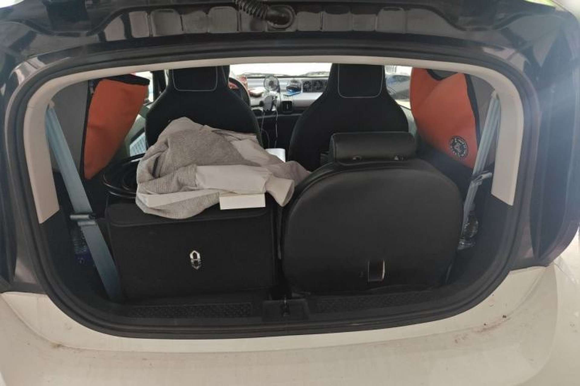 Used Baojun E300 2020 Plus Interstellar Smart Edition Trunk