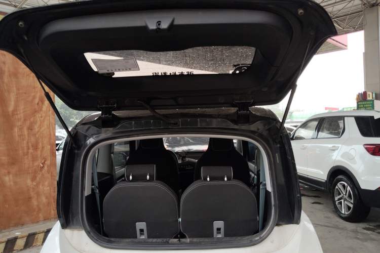 Used Baojun E300 2020 Plus Interstellar Smart Edition Trunk