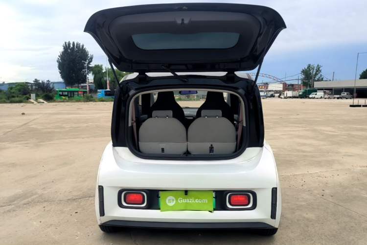 Used Baojun E300 2020 Plus Interstellar Smart Edition Trunk