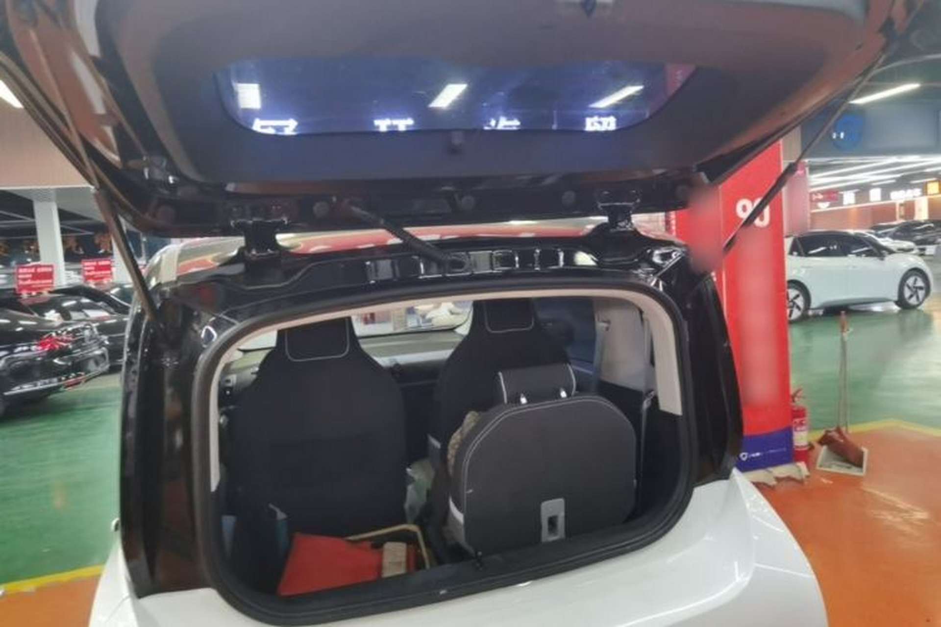 Used Baojun E300 2020 Starry Intelligence Edition Trunk
