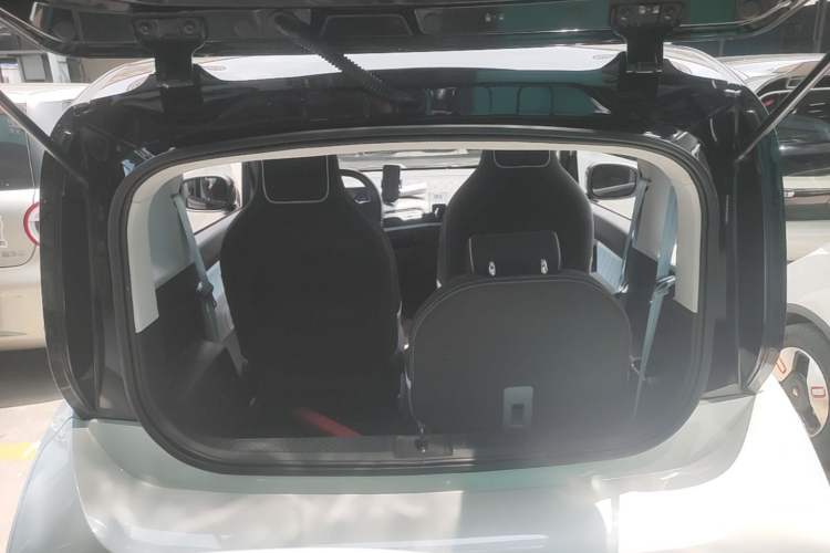 Used Baojun E300 2020 Star Travel Edition Trunk