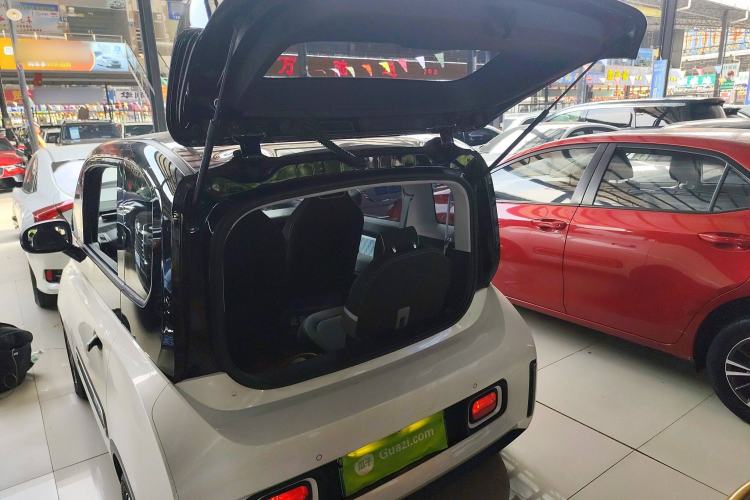 Used Baojun E300 2020 Starry Intelligence Edition Trunk