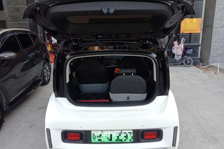 Used Baojun E300 2020 Starry Intelligence Edition Trunk
