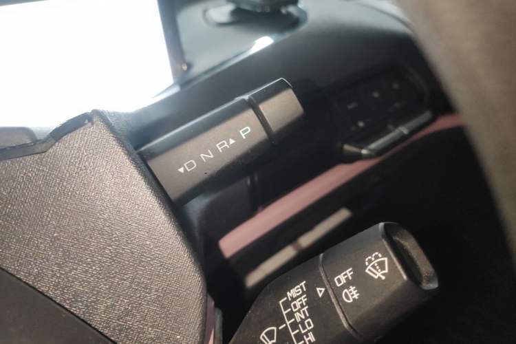 Used Baojun E300 2020 Plus Starry Intelligence Edition Gear Lever