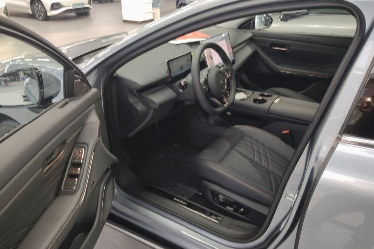 Used Baojun Enjoy 2025 All-Electric 600km Luxury Edition Driver Seat