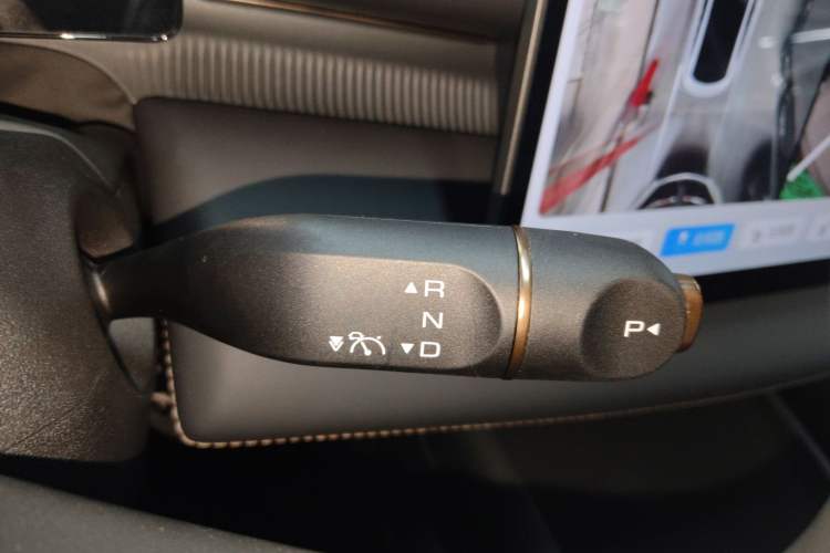 Used Baojun Enjoy 2025 All-Electric 600km Luxury Edition Gear Lever