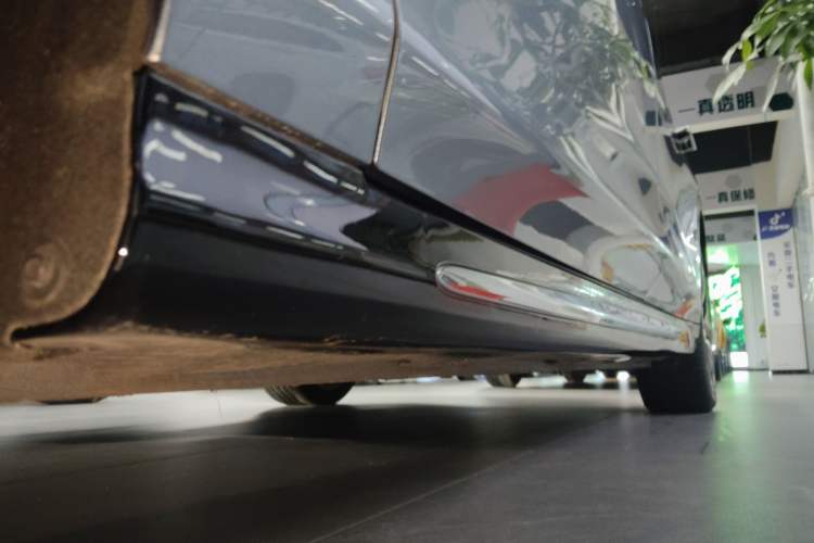 Used Baojun Enjoy 2025 All-Electric 600km Luxury Edition Left Side Sill